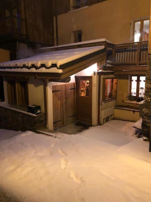 Authentique Maison De Village Savoyarde Сен-Мартен-де-Бельвиль Экстерьер фото
