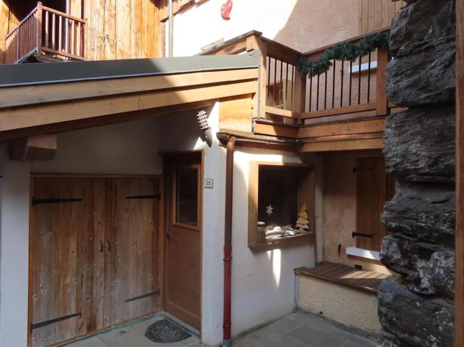 Authentique Maison De Village Savoyarde Сен-Мартен-де-Бельвиль Экстерьер фото